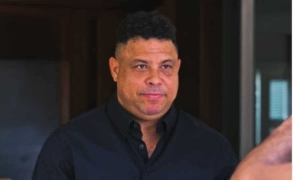 Ronaldo Nazário articula compra do Corinthians via SAF para sanear finanças do clube