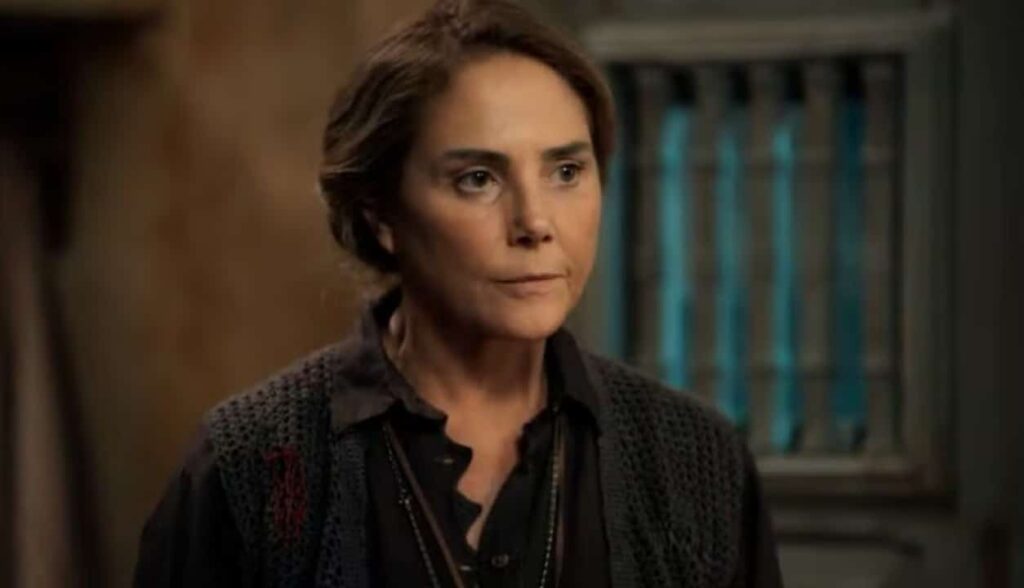 Zulma engana Ernesto e o prende em armário durante festa em Êta Mundo Melhor