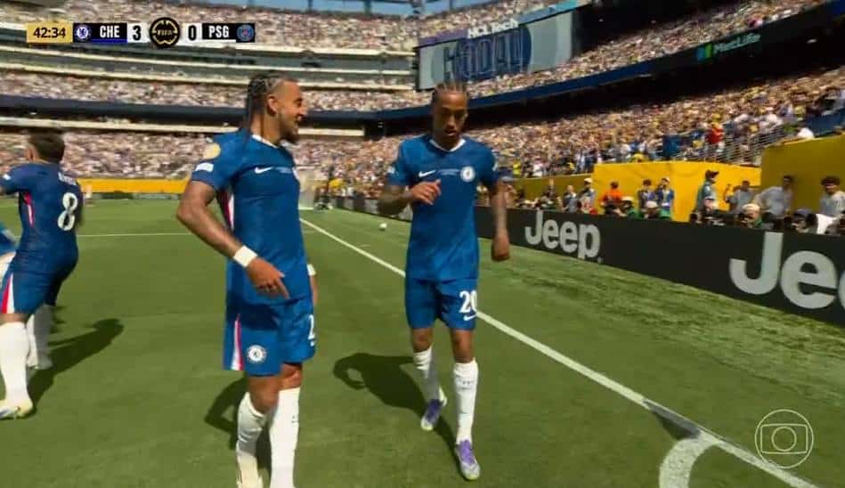 Chelsea dominates PSG with a stunning chipped goal from João Pedro in the 2025 World Cup final: 3-0 in the first half