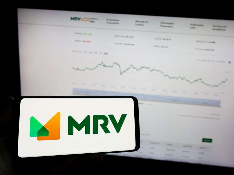 Ações da MRV sobem 10% com recuperação no Brasil e desafios nos EUA