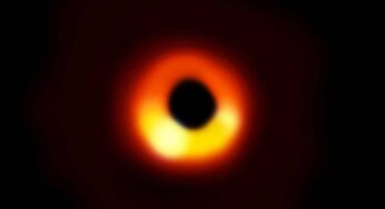 Simulação de buraco negro M87 revela segredos de partículas e jatos cósmicos