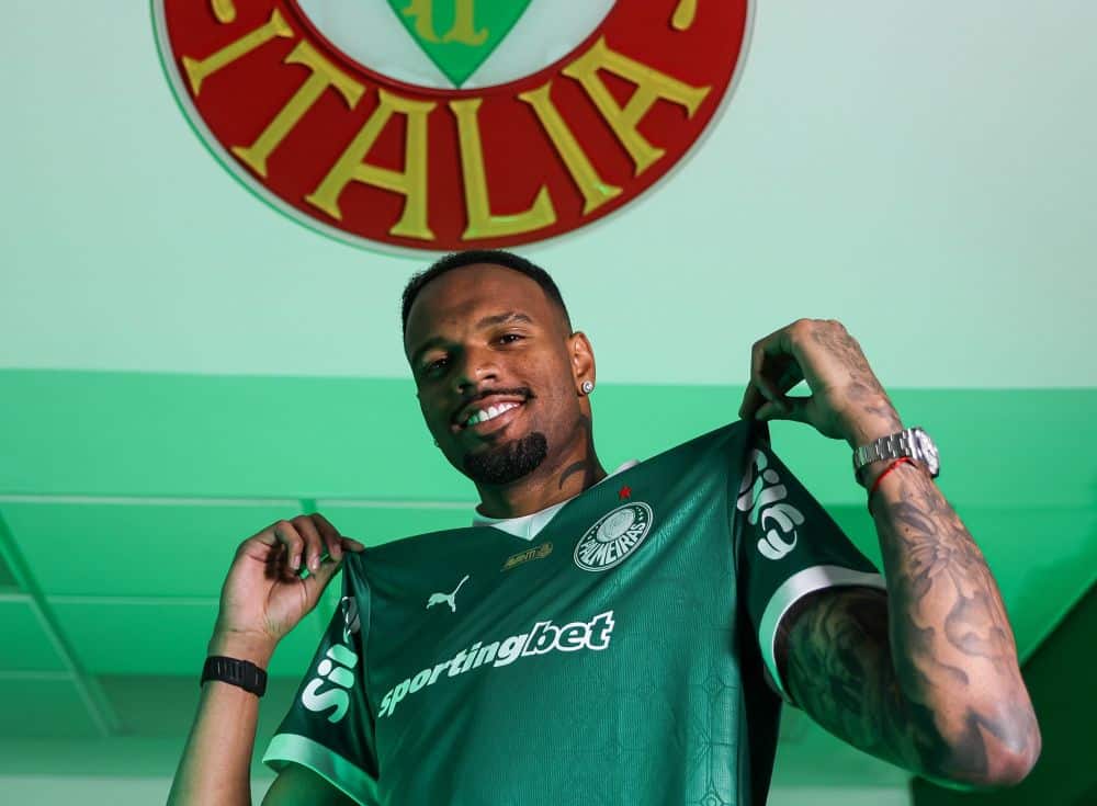 Ex-Corinthians, Carlos Miguel chega ao Palmeiras com contrato até 2030 por R$ 25,5 milhões