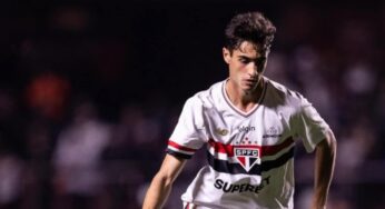 Rodriguinho treina com máscara e reforça São Paulo contra Athletico-PR na Copa do Brasil
