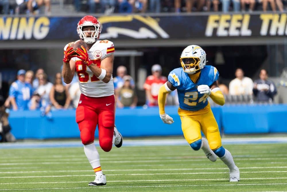NFL in São Paulo: Chargers and Chiefs stir the city with practices and events, gearing up for a spectacle at Arena Corinthians