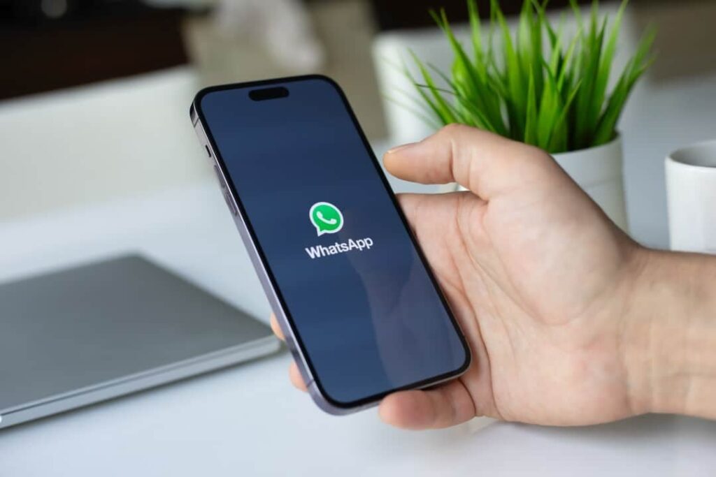 WhatsApp inova com agendamento de chamadas em grupo seguras