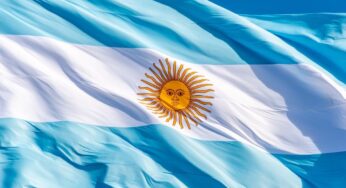 Argentina enfrenta nueva crisis con dólar en alza y deuda creciente, alerta Stiglitz