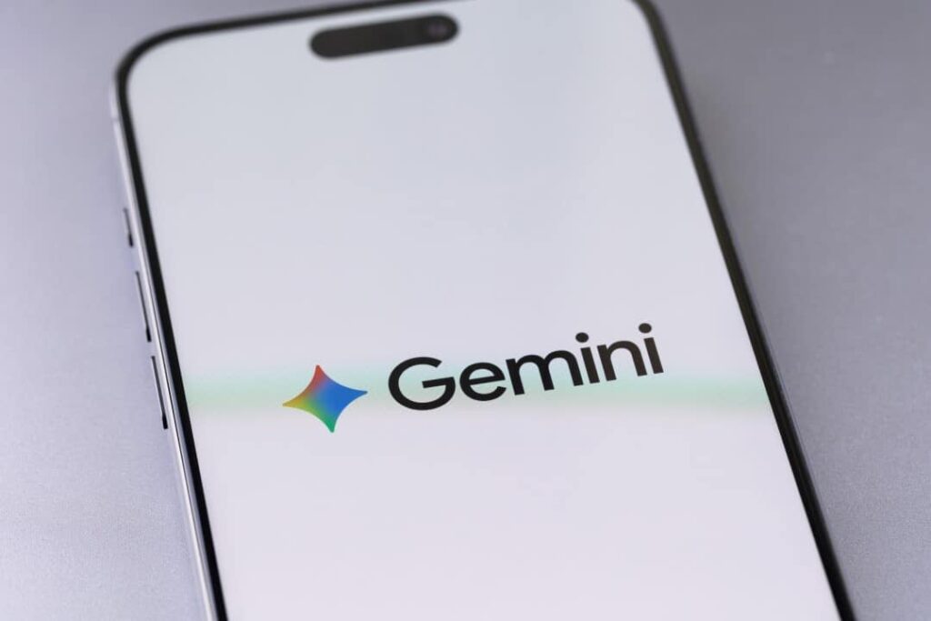 Wear OS 7 do Google chega com foco em bateria, atualizações em tempo real e integração da IA Gemini