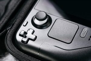 Demanda recorde pelo Steam Controller empurra entregas para 2027, anuncia Valve