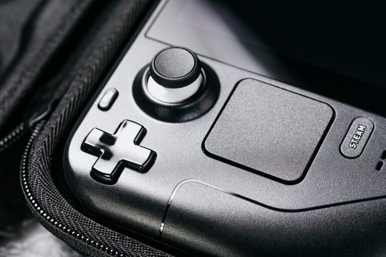Demanda recorde pelo Steam Controller empurra entregas para 2027, anuncia Valve