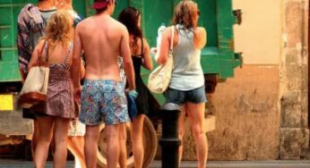 Cidades francesas intensificam multas para homens sem camisa em áreas urbanas com a chegada do verão