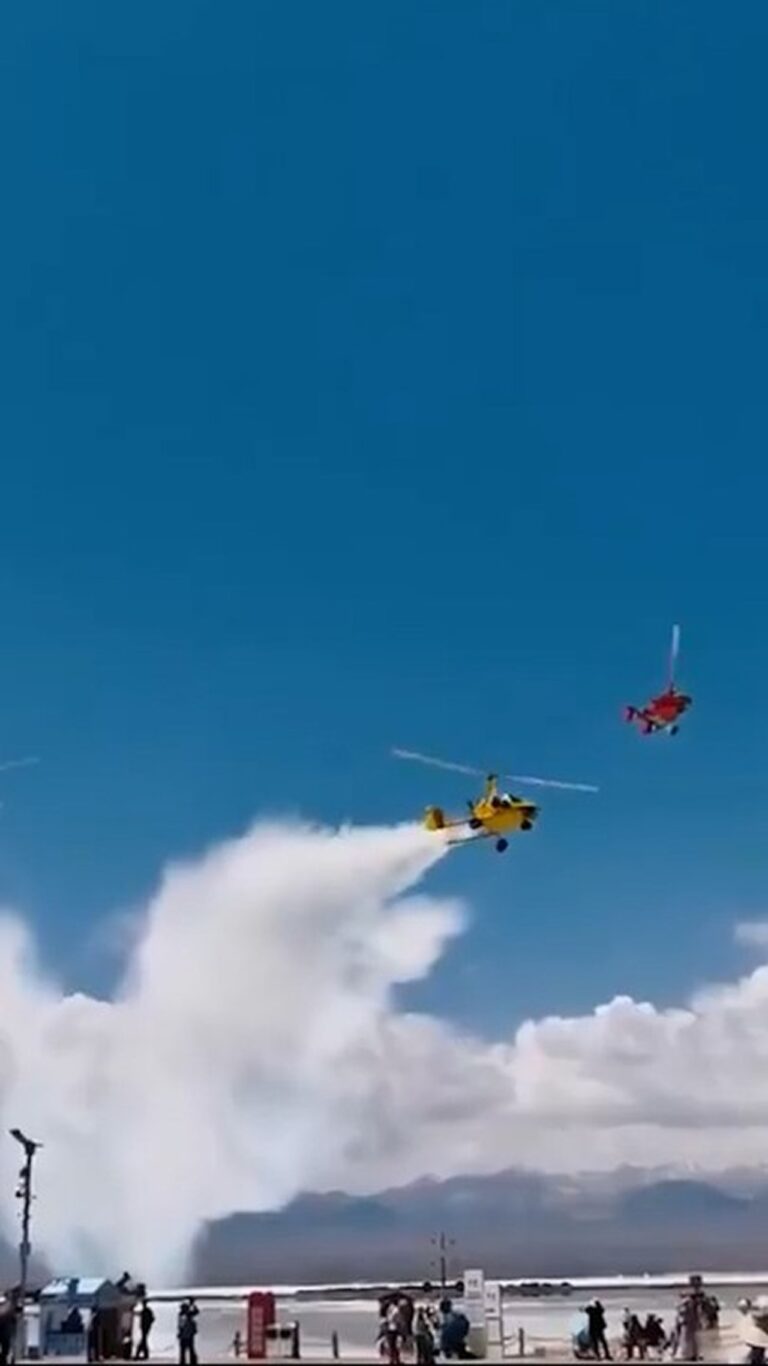 Helicóptero de turismo cai sobre banhistas em lago na China e deixa ferido grave
