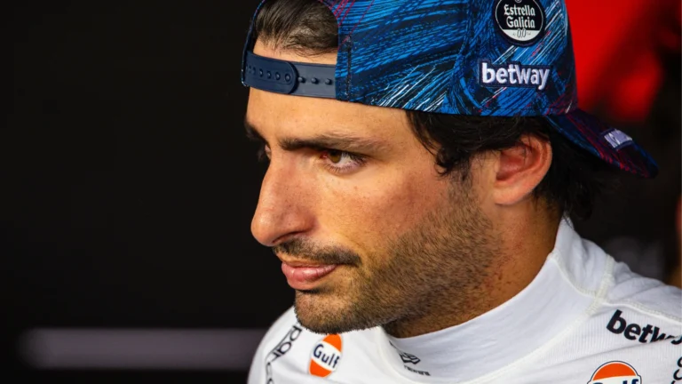 Infração no Safety Car Rende 'Volta de Punição' e Altera Classificação de Carlos Sainz em Silverstone