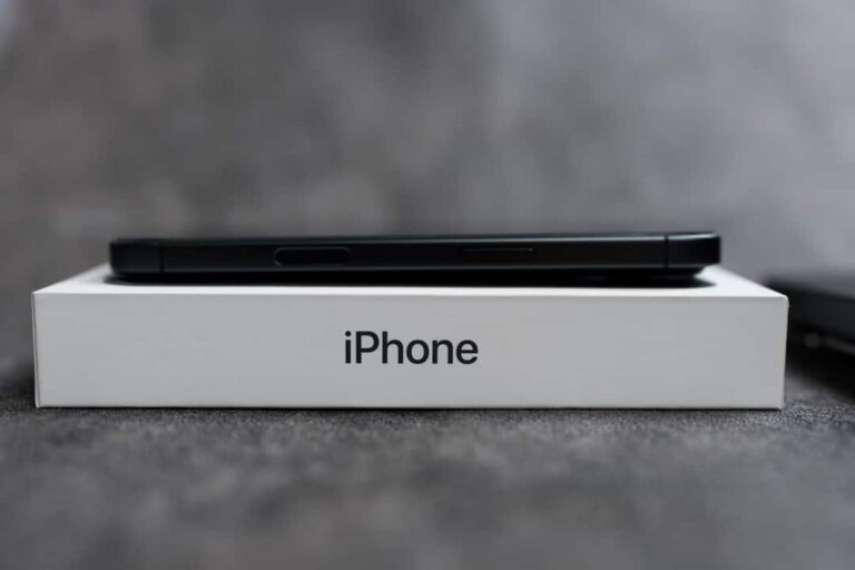 Próximo iPhone 20 abandona alumínio em favor de vidro e titânio em grande redesign