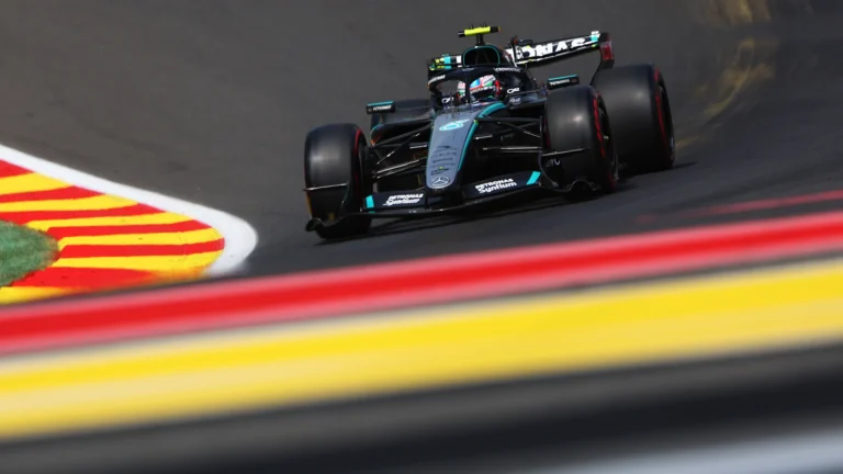 Antonelli domina último treino na Bélgica e Hamilton sofre acidente em Spa-Francorchamps