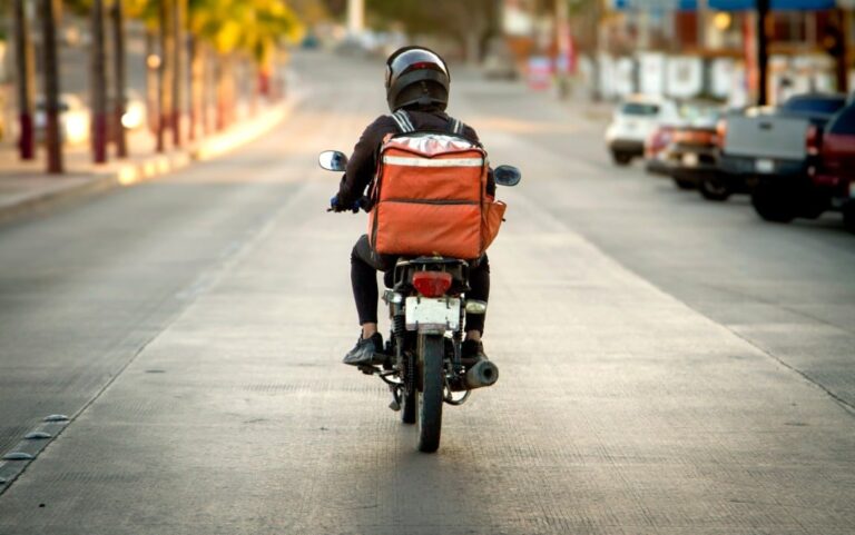 Waze implementa modo exclusivo para motos e aprimora rotas com inteligência artificial do Google