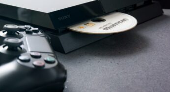 PlayStation encerra produção de jogos em mídia física para lançamentos a partir de 2028 e desativa lojas digitais de PS3 e PS Vita