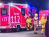 Carro avan&ccedil;a contra multid&atilde;o em parada LGBTQIA+ em Berlim, causando uma morte e 15 feridos
