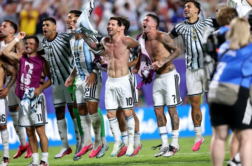 Argentina de Messi assegura vaga na semifinal da Copa do Mundo após triunfo sobre a Suíça