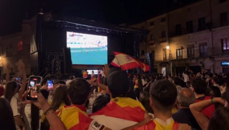 Jovem de 13 anos morre em desabamento de fonte durante festa do título mundial na Espanha