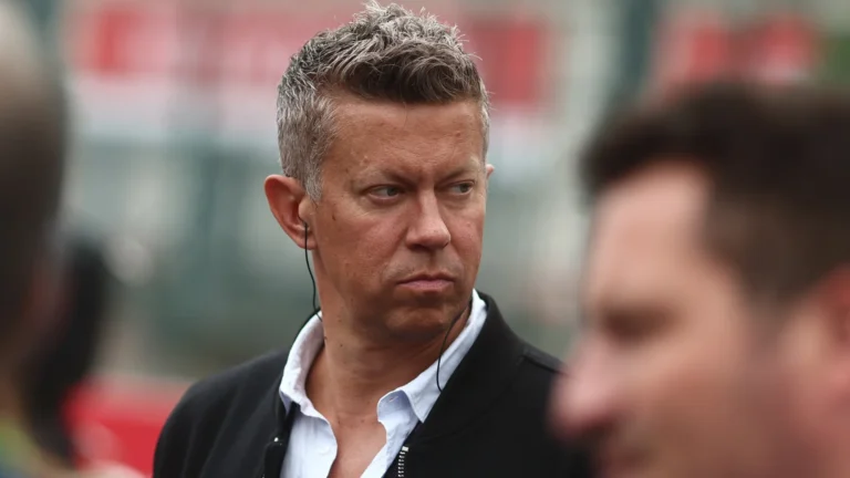Marcin Budkowski Assume Chefia da Cadillac na F1 e Revela Estratégias para o Futuro