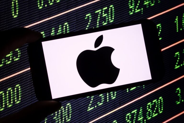 Apple sob escrutínio por padrões de moderação em aplicativos como Telegram e X