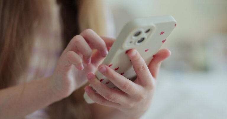 Guia completo: como agir rapidamente para proteger dados e rastrear celular após roubo ou furto
