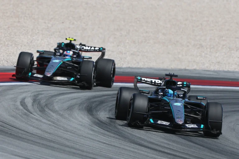 Falhas de Confiabilidade da Mercedes Sacrificam Pontos Cruciais e Reduzem Vantagem na F1 2026