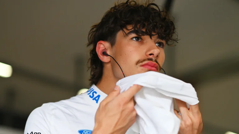Nikola Tsolov realiza primeira sessão de testes em carro de Fórmula 1 pela Racing Bulls