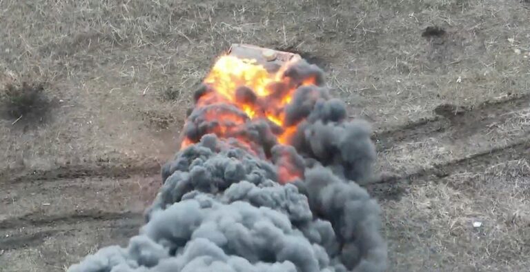 Ataque massivo de drones ucranianos atinge Moscou e Crimeia em ofensiva recorde