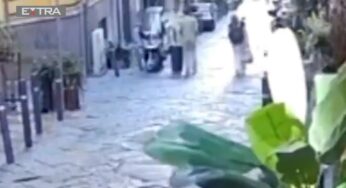 Justiça reabre caso de turista morta por estatueta lançada de varanda em Nápoles após dois anos