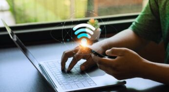 Wi-Fi gratuito em locais públicos amplia risco de roubo de dados e fraudes bancárias