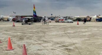 Grupo religioso é expulso do festival Burning Man por violar normas de privacidade e conduta