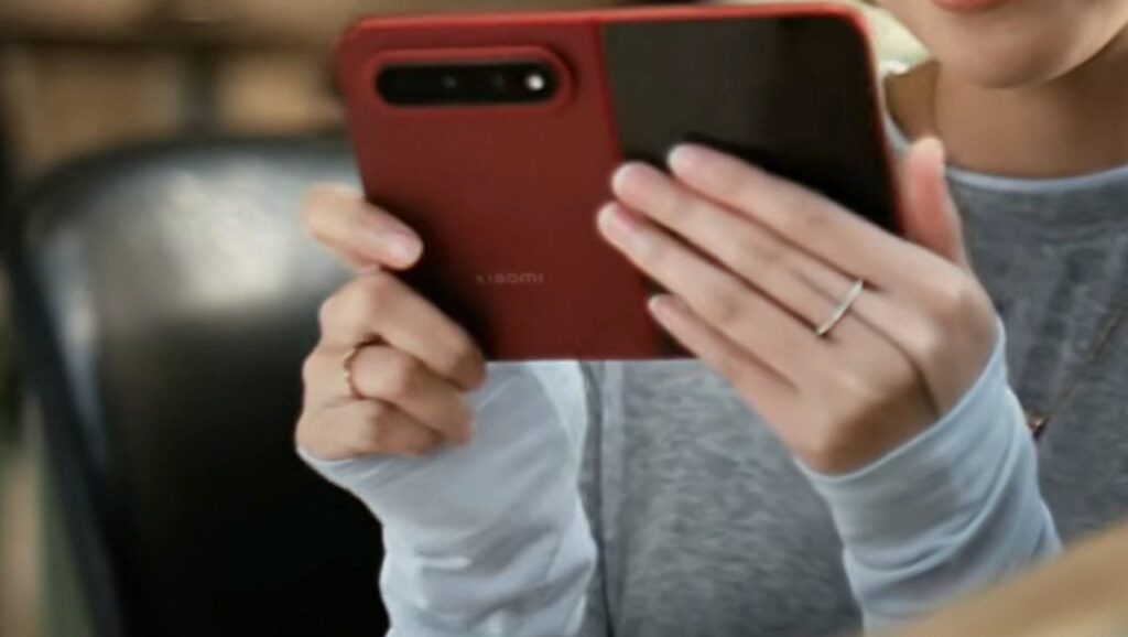 Xiaomi 18 Fold - Reprodu&ccedil;&atilde;o Youtube