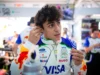 Verstappen conquista pole e Hamilton larga ao lado no GP do Bahrein na Mal&aacute;sia