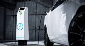 Honda avança com recarga sem fio para elétricos em rodovias, focando em logística pesada