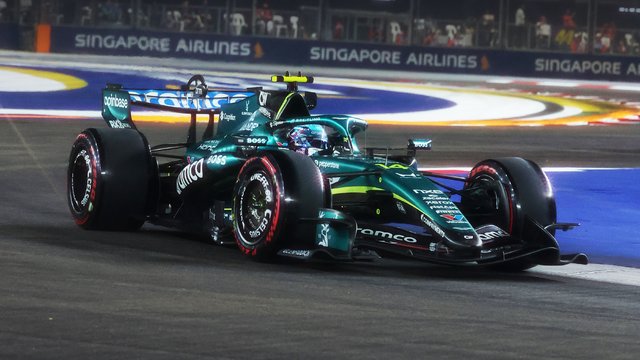 Max Verstappen domina classificação e assegura pole position para o GP de Singapura de 2026