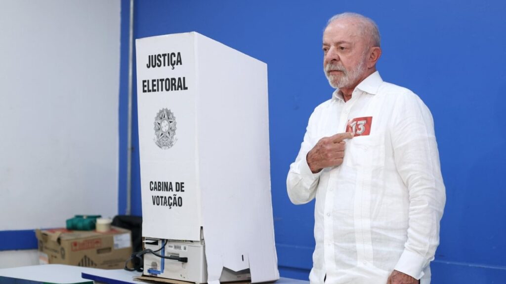 Reeleição de Lula Confirma Quarto Mandato Presidencial com Virada Histórica