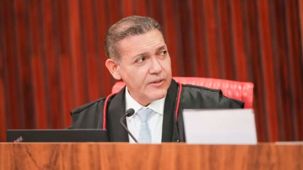 TSE Confirma Reeleição de Lula e Nunes Marques Detalha Impactos da Prorrogação de Votação