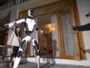 Rob&ocirc; H2-X da Unitree exibe golpes de kung fu e for&ccedil;a para resgate em demonstra&ccedil;&atilde;o na China